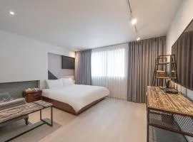 Song-Jeong Bay Hotel