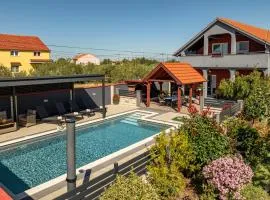 Villa Chervil ZadarVillas