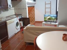 Nisa 2 Bedrooms AC Villa, hotel in Monte Claro