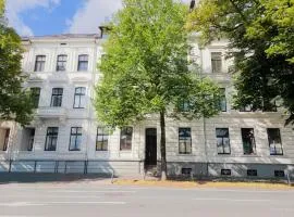 Wuppertal Zentral - Nähe DUS & Essen & Köln - 3 Bedrooms - 240 cm Esstisch, Kinder willkommen