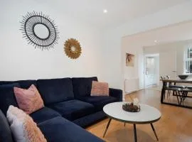 Contractor Deal,Stylish Family 3BR Home in Bedford, Sleeps 5