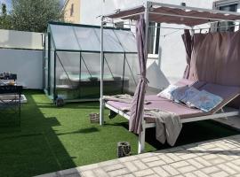 Studio Alpha - relax e jacuzzi, hotel v destinaci Siracusa