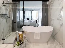 LUX - Bath with a Baltic View Rewal - SPA Access
