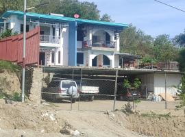LodgeToks, hotel na may parking sa Port Moresby