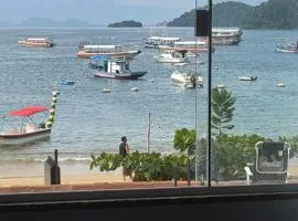 Abraão Beach Suítes