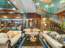 Wooden Whispers Traditional Luxe Spacez Villa