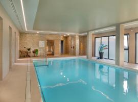 DOMITYS La Capeline, medenc&eacute;vel rendelkező hotel T&eacute;teghemben