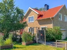 5 Bedroom Lovely Home In Värnamo