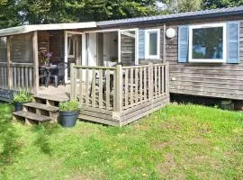 3 Bedroom Nice Stacaravan In Trégunc