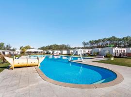 Bungalow T3 i i i - 15 Min Nazaré, hotel en Pataias