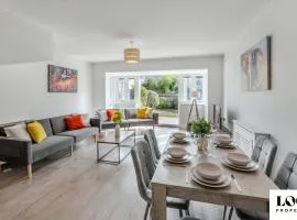 Family & Contractor Friendly 3 bed house Sleeps 8 in Maidenhead
