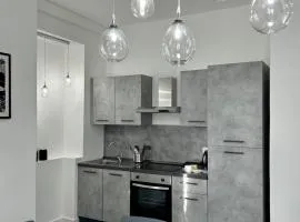 De Mio's Apartment
