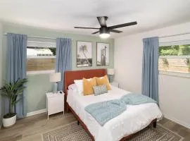 Stylish Retreat min to UF Pets Welcome!
