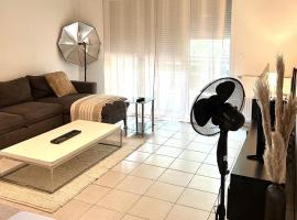 2-Bed House Sleeps 6 15 mins to Toulouse, hotel en Fenouillet