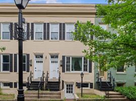Mayflower Hospitality 4B Retreat- Old Town, VA โรงแรมในอเล็กซานเดรีย