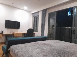 HAPPY HOME - economy room, hotel in Nha Trang