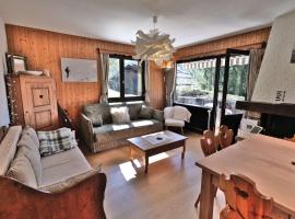 T2 rénové au Grand-Bornand avec balcon, parking et terrasse, 4 pers, proche village - FR-1-458-205, hotel en Le Grand-Bornand