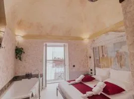 Odeon Neapolis Historic Luxury Residence