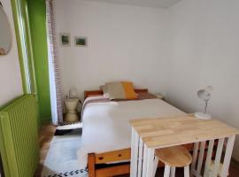 Chambre chez l'habitant, sme&scaron;taj u okviru domaćinstva u Grenoblu