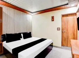 SPOT ON Hotel Doon Lotus | Iconic Rooftop Cafe | Party Hall