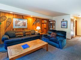 Horizons 4 - Pool & Hot Tub Access, hotel a Mammoth Lakes