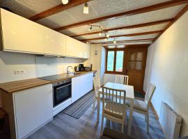 Chalet Traditionnel 2 Pers Animaux Admis au Village Praranger avec WiFi - FR-1-452-167, hotel v destinaci Praranger