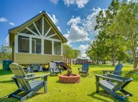 Cozy Couples Retreat with Porch on Bayou Teche!