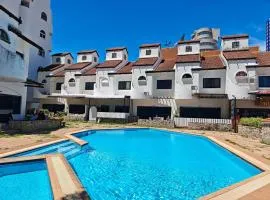 2BR house 300m to the beach