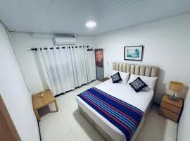 Che's place