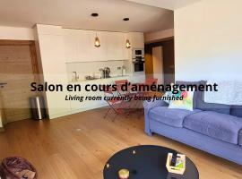 Appartement lumineux 3 chambres, centre Les Gets, Netflix, parking, wifi - FR-1-598-112, khách sạn ở Les Gets