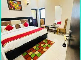Hotel - P & S Recidency - Near Shree Kashi Vishwanath Temple - Comfortble Rooms With Good Space - A Top Rated Hotel In Varanasi