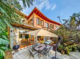 Casa Aluna - Oasis in Mountain - Premium 3 bedroom Villa in Tepoztl&aacute;n with WiFi, casa de campo em Tepoztl&aacute;n