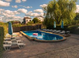 Indigo Villas, hotel in Pismenovo