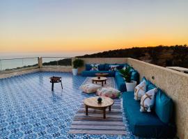 Awel&sea, hotel in Ikouzza