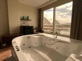 pyramids palace view