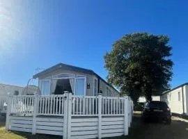 Haven caravan Kent coast sleeps 6 with WiFi