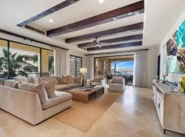 Hacienda Beach Club, 5-Star, Beachfront, Sleeps 10