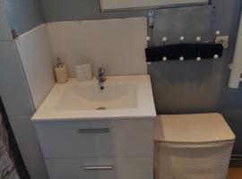 Maison mignonne, hotel in Hirson