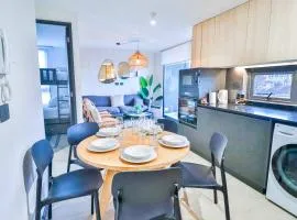 HOM I 2D2B Piscina Jacuzzi Estacionamiento Privado