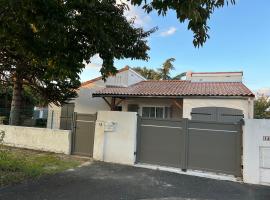 Plain pied aux portes de La Rochelle 2chbres, hotel i Saint-Xandre