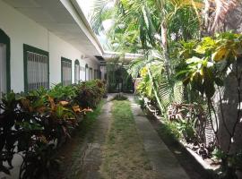 Hotel NO STRESS TRAVELLERS, hotel con estacionamiento en Estel&iacute;