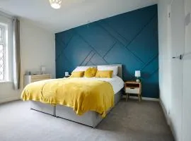 2 Bedroom House- Contractors - Families - Sleeps 4