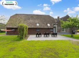 Farmhouse with terrace in Montfoort