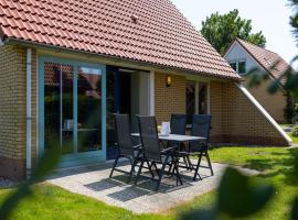 Villa in Netherlands with Spacious Garden, hotel di Andijk