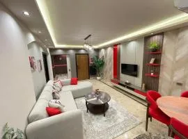 Luxury Apartment- Partial Nile View Cairo