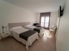 Olmedo Hostal Plaza
