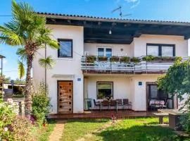 Apartments with parking space Dolinci, Umag - 7111