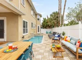 Vilano Villa Near Beach w Saltwater Pool Spa Game Room Built-In Grill