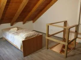 Riverside Rustic Ridge Apartments with Balcony - Three Bedroom Apartment with Balcony