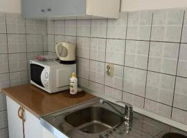 Apartments Natali - Studio Apartment Studio 2, ξενοδοχείο σε Viškovića Vala